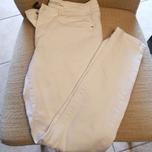 White Mid-Rise Jeggings
